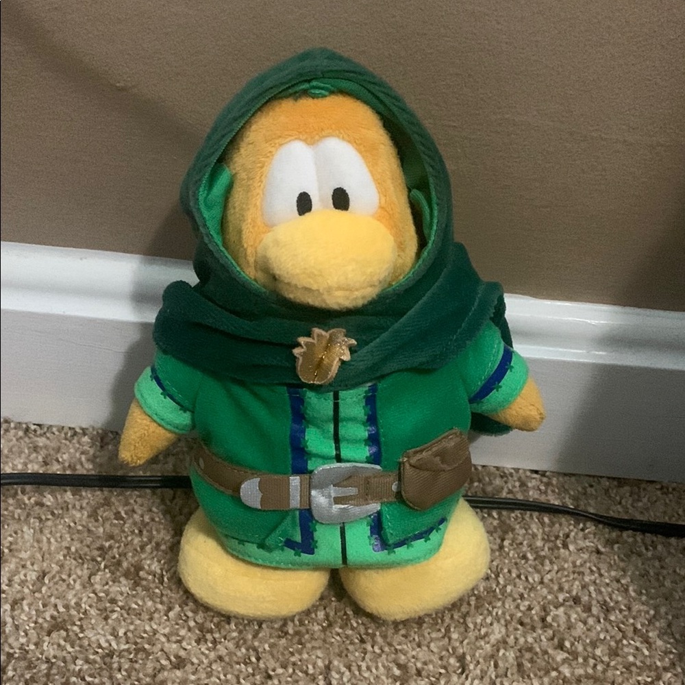 Club Penguin “8” inch Green Hood Orange Penguin Plush Toy
